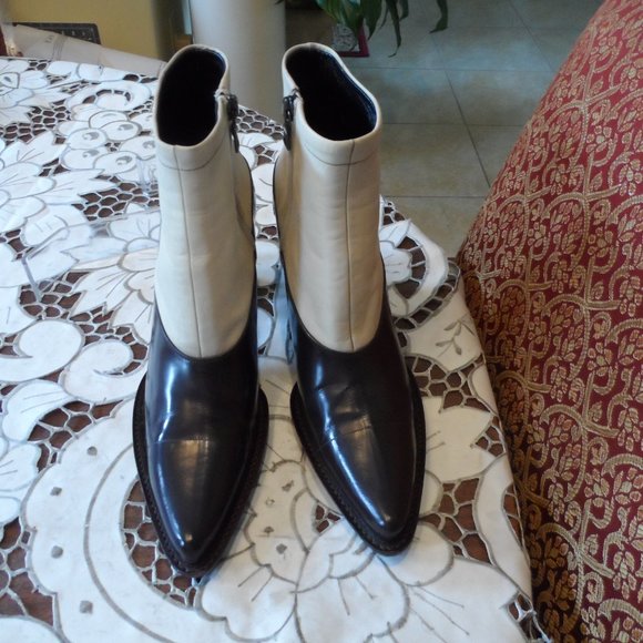 Prada Chocolate Brown/Beige Leather Ankle Boot with Western Flair Style Size 37 - Picture 4 of 16